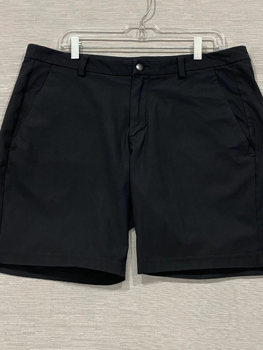 Lululemon Commission Shorts Mens 38 Black Classic Fit 8" Inseam Warpstreme